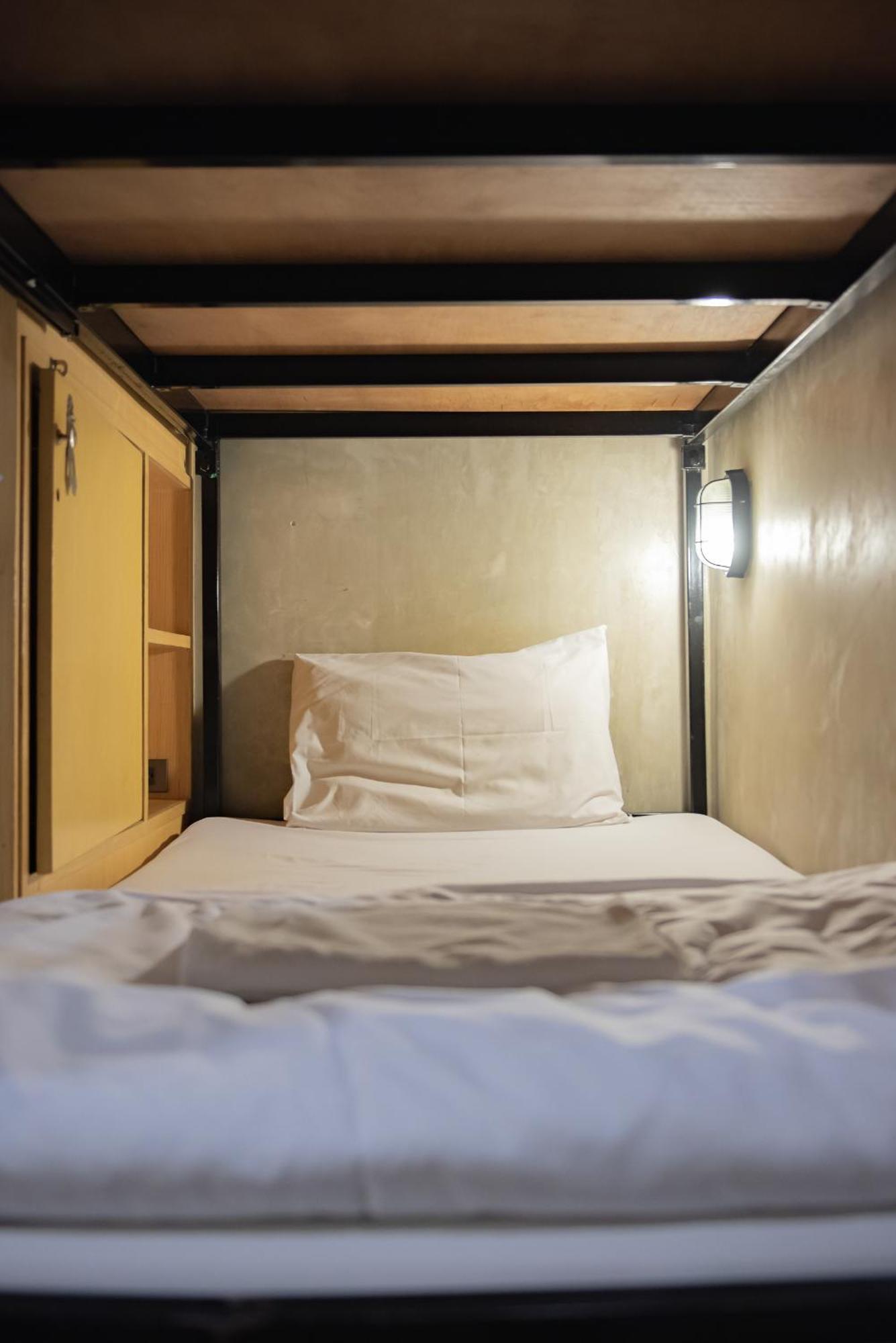 Cazz Hostel Bangkok Luaran gambar